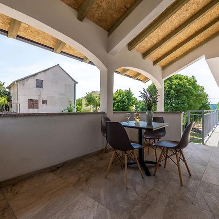 Apartmani Dupor Gornji Karin Buitenkant foto