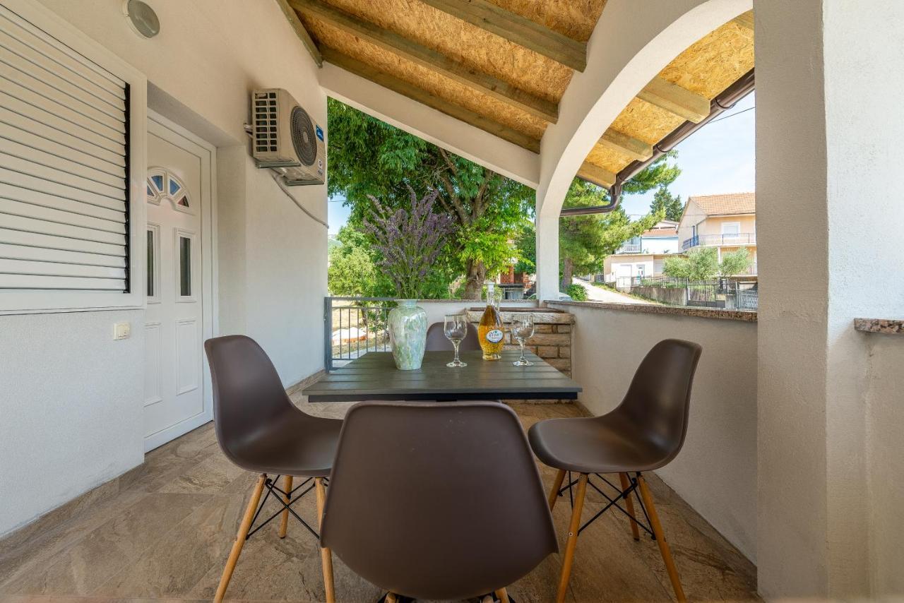 Apartmani Dupor Gornji Karin Buitenkant foto
