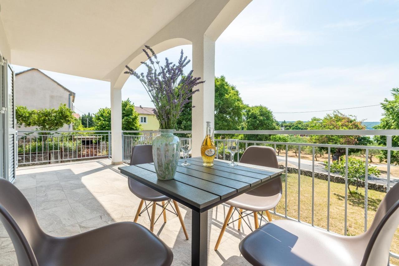 Apartmani Dupor Gornji Karin Buitenkant foto