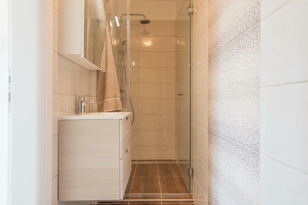 Apartmani Dupor Gornji Karin Buitenkant foto
