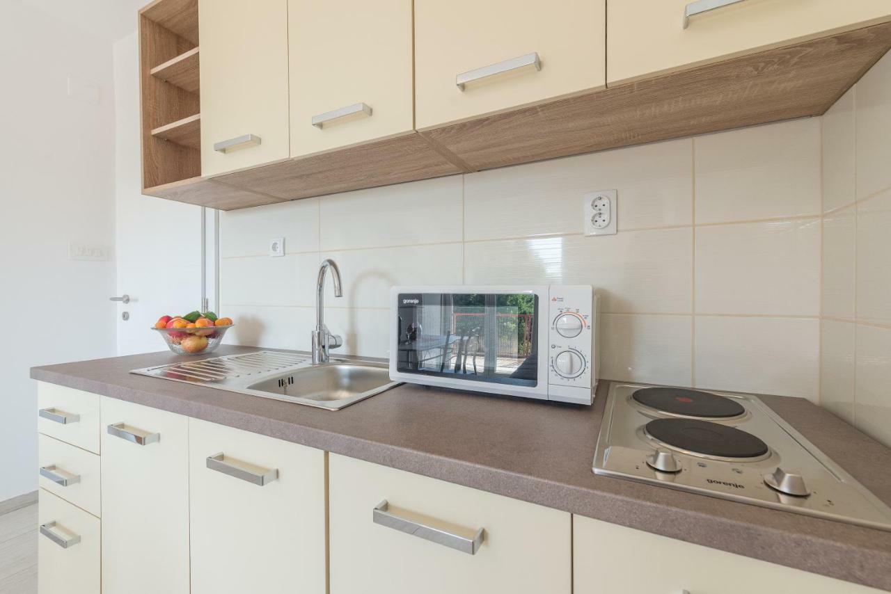 Apartmani Dupor Gornji Karin Buitenkant foto