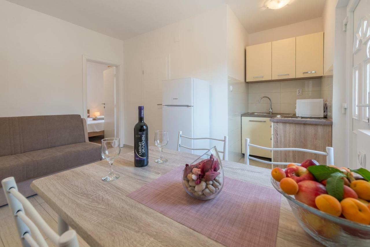 Apartmani Dupor Gornji Karin Buitenkant foto