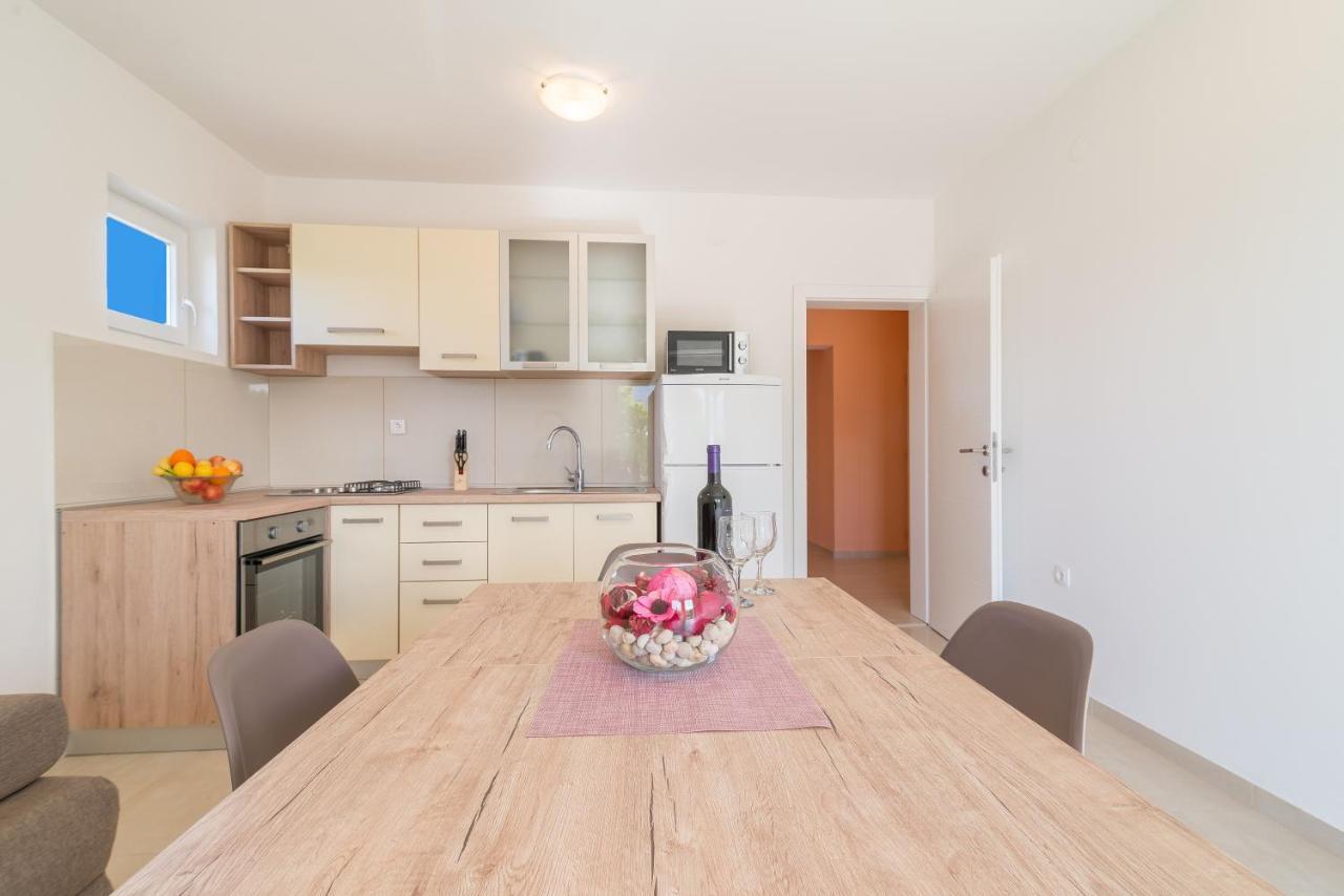 Apartmani Dupor Gornji Karin Buitenkant foto