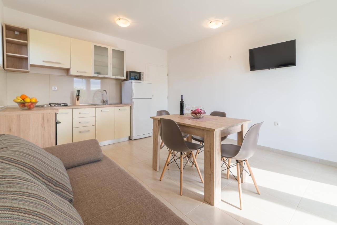 Apartmani Dupor Gornji Karin Buitenkant foto