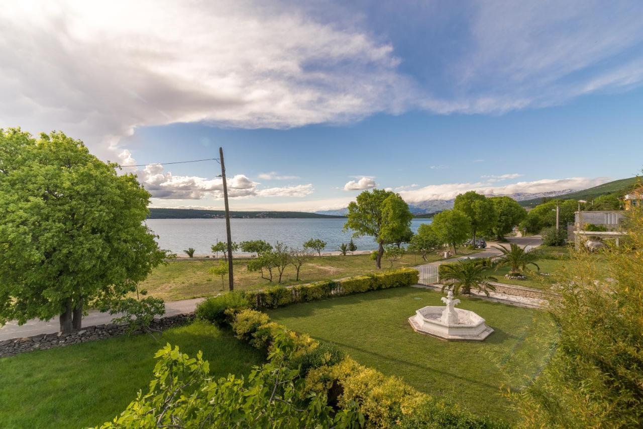Apartmani Dupor Gornji Karin Buitenkant foto